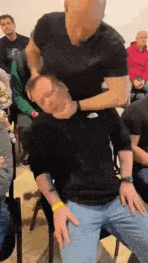 grajdowy - Gruby myśli że to są jakieś zabawy i że poskacze sobie przy worku treningo...