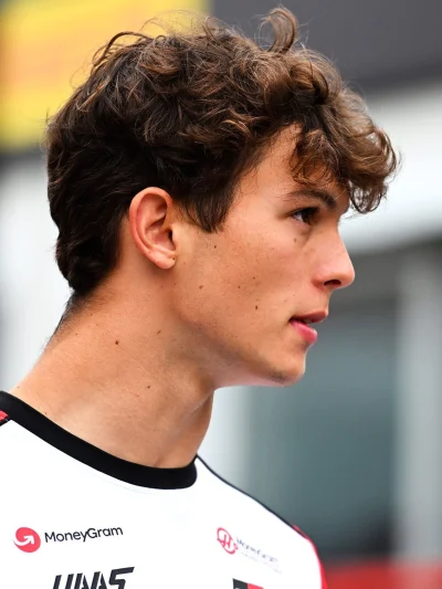 dodi-lukebakio - #f1 #codziennyolliebearman

side profile...