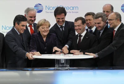 referant - @glassmice: o CDU, Angeli Merkel, Nord Stream, a komu najbliżej do Angeli ...