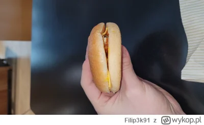Filip3k91 - Tak wlasnie wyglada cheeseburger w #kfc #upadek
A tak go reklamuja:
https...