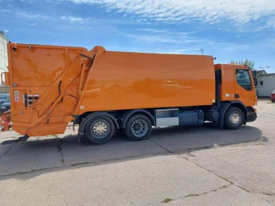 kierowca-smieciarki - Po kogo przyjechać śmieciarką? 

#przegryw