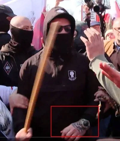 AntyspoIeczny - @dracar: moim zdaniem zdjęcia na lewo i po środku się zgadzają, ale t...