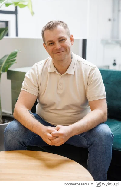 browarosss12 - #kononowicz ten bebech jest gigantyczny