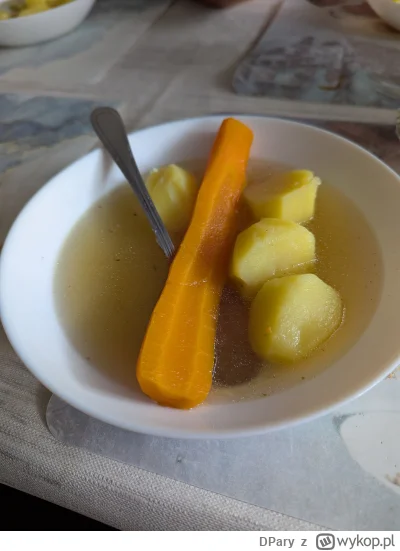 DPary - Nie ma to jak niedzielny rosołek z ziemniakami u mamy (ʘ‿ʘ)
#zupa #jedzenie #...