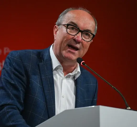 Anonim5 - Ci co wyzywają Czarzastego od komunistów to nie znają historii i realiów PR...