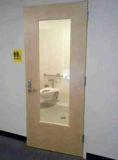 TiniMini_pl - Dobre dzwi do łazienki kupiłem? #heheszki #remontujzwykopem