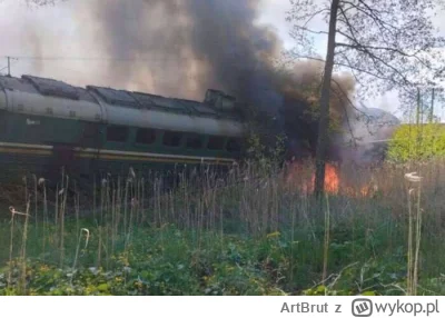 ArtBrut - #rosja #wojna #ukraina #wojsko

W Melitopolu rosyjska lokomotywa przewożąca...