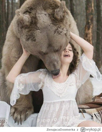ZenujacaDoomerka - Ja i mój chłopak niedźwiedź 
(Zakochaliśmy się w lesie po tym jak ...