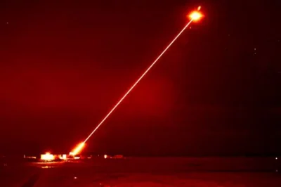 Kumpel19 - System broni laserowej DragonFire (LDEW) po raz pierwszy wystrzelił broń l...