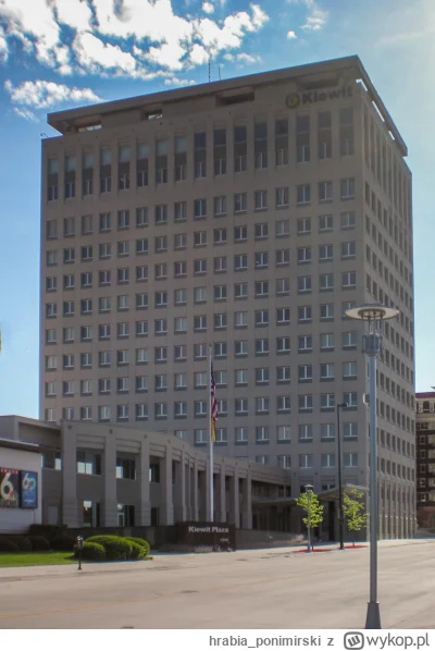 hrabiaponimirski - @beatboxerz_tworek: bez przesady, kilka pokoi w tym obskurnym biur...