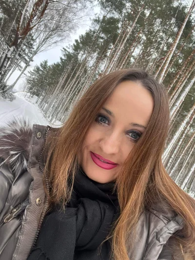olito - Pani Dobrosz-Oracz nakłada swój pancerny makijaż nawet na spacer do lasu. #tv...