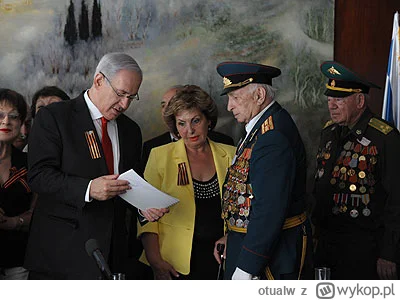 otualw - @Vinizius: na tym zdjęciu jest spotkanie Bibiego z weteranami Armii Czerwone...