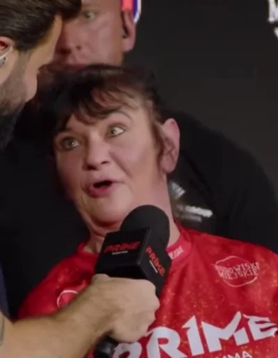 LenoV12 - @JasnyBanan: 
Po mamie... xd