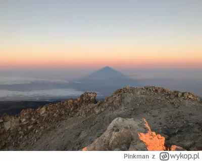 Pinkman - @places2visit wschód słońca na Teide jest magiczny, w oddali widać idealny ...