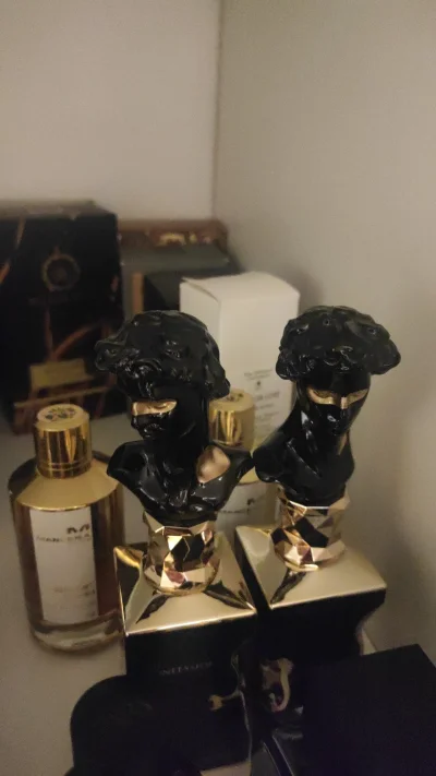 KjatanSveisson - @Frufruf: 

Niestety nie ma opcji, kupiłem flakon bez korka i teraz ...