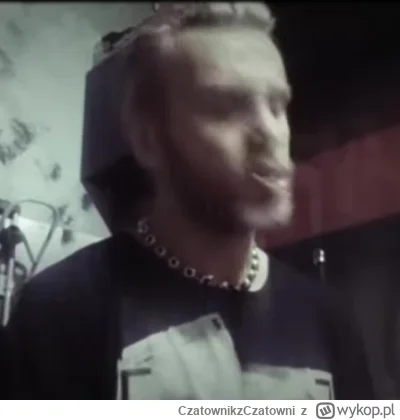 CzatownikzCzatowni - Ale żeby tak temu liliputowi Ulfikowi? Gałę? 

#famemma