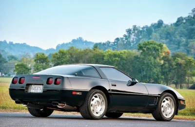 starygrat - @noipmezc: o #!$%@?, ostatnio się mocno nastawiałem na kupno Corvette C4 ...