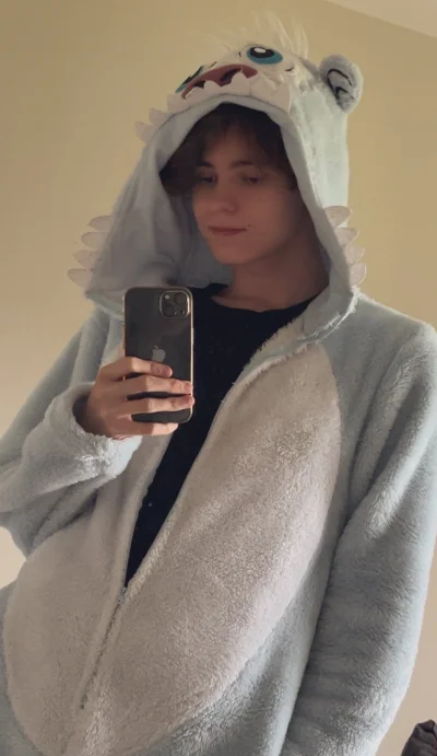 dodi-lukebakio - #teczowepaski 
poprzytulałby się z takim, ale niestety to nie dla mn...