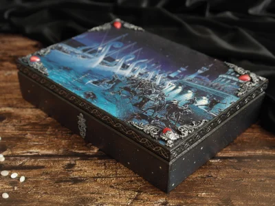 Apaturia - Ukończona szkatułka z ilustracją wyciętą ze starego Tolkien Calendar przed...