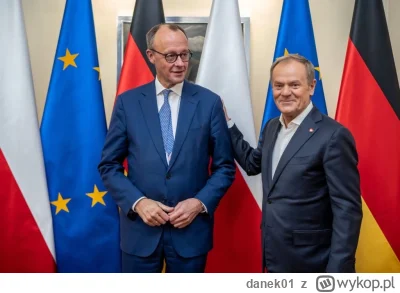 danek01 - Potężny cesarz Europy pokazujący szkopom jakiego ładnego kawalera wybrał na...