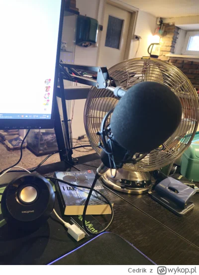 Cedrik - Mircy, mam sobie taki mikrofon - sprzedawany był parę lat temu w Biedronce p...