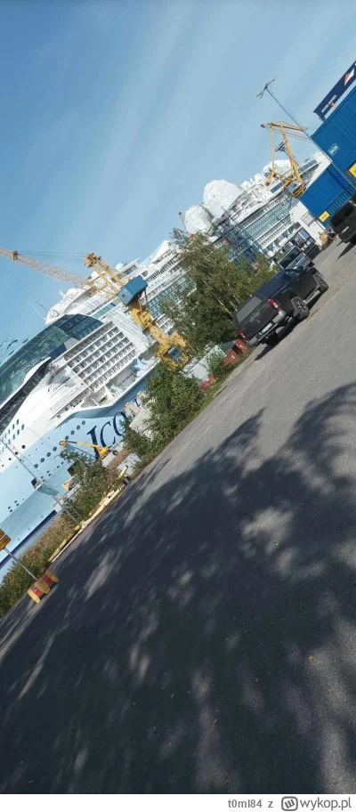 t0mI84 - Pozdro z budowy największego na świecie statku pasażerskiego.

#finlandia #p...
