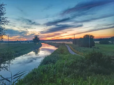 eazy-e - 222 802 + 40 = 222 842



#rowerowyrownik #rower #mazury

Skrypt | Statystyk...