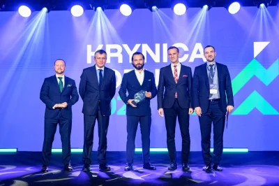 Handstander12 - Natura ehh

#przegryw #kanalzero