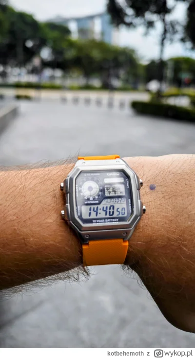 kotbehemoth - Takiego klasyga sobie kupiłem i trochę stuningowałem. W wy w czym dzisi...