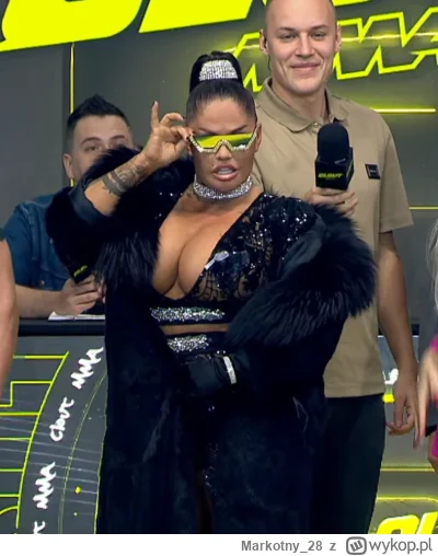 M.....8 - Marzę o byciu ujeżdzanym przez Panią Lalune. Żeby mi te dojce dygały przed ...