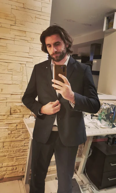 Damianowski - Idę chlać, żreć i tańczyć.
Pozdrawiam

#pokazmorde #modameska