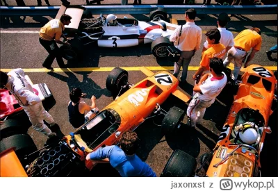 jaxonxst - Przepiękne McLareny przed startem do Grand Prix Holandii 1970. Wydają się ...