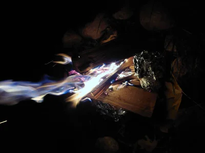 meql - @meql: rozpalanie ogniska i sam ogień, gdy jest ciemno, to dodatkowy bonus teg...
