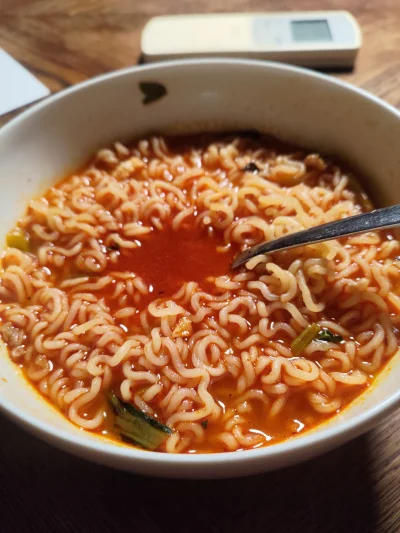 acidd - Koreańska zupka instant z rana na kaca ( ͡º ͜ʖ͡º)
#jedzzwykopem
Btw: makaron ...