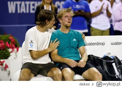 dakas - #tenis 
Skojarzyło mi się ze zdjęciem Mela Gibsona i aktorem grającym Jezusa