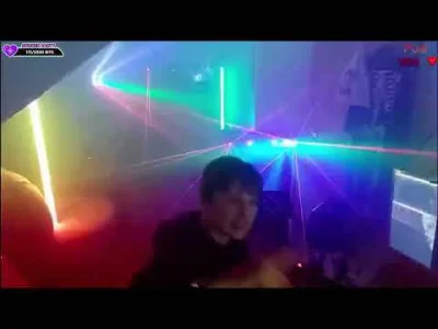 chosneck - #raportzpanstwasrodka #cebecebe Widzę, że CeBe ewoluuje jako streamer - tł...