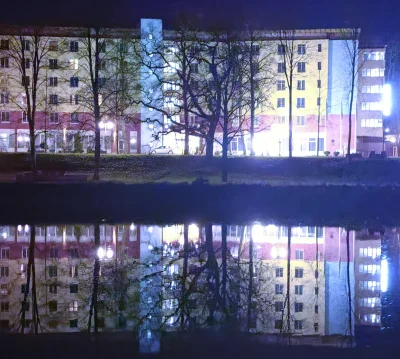 dzieju41 - Taką fotkę popełniłem nad rzeką. 
Tak wiem, tag #fotografia to świętokradz...