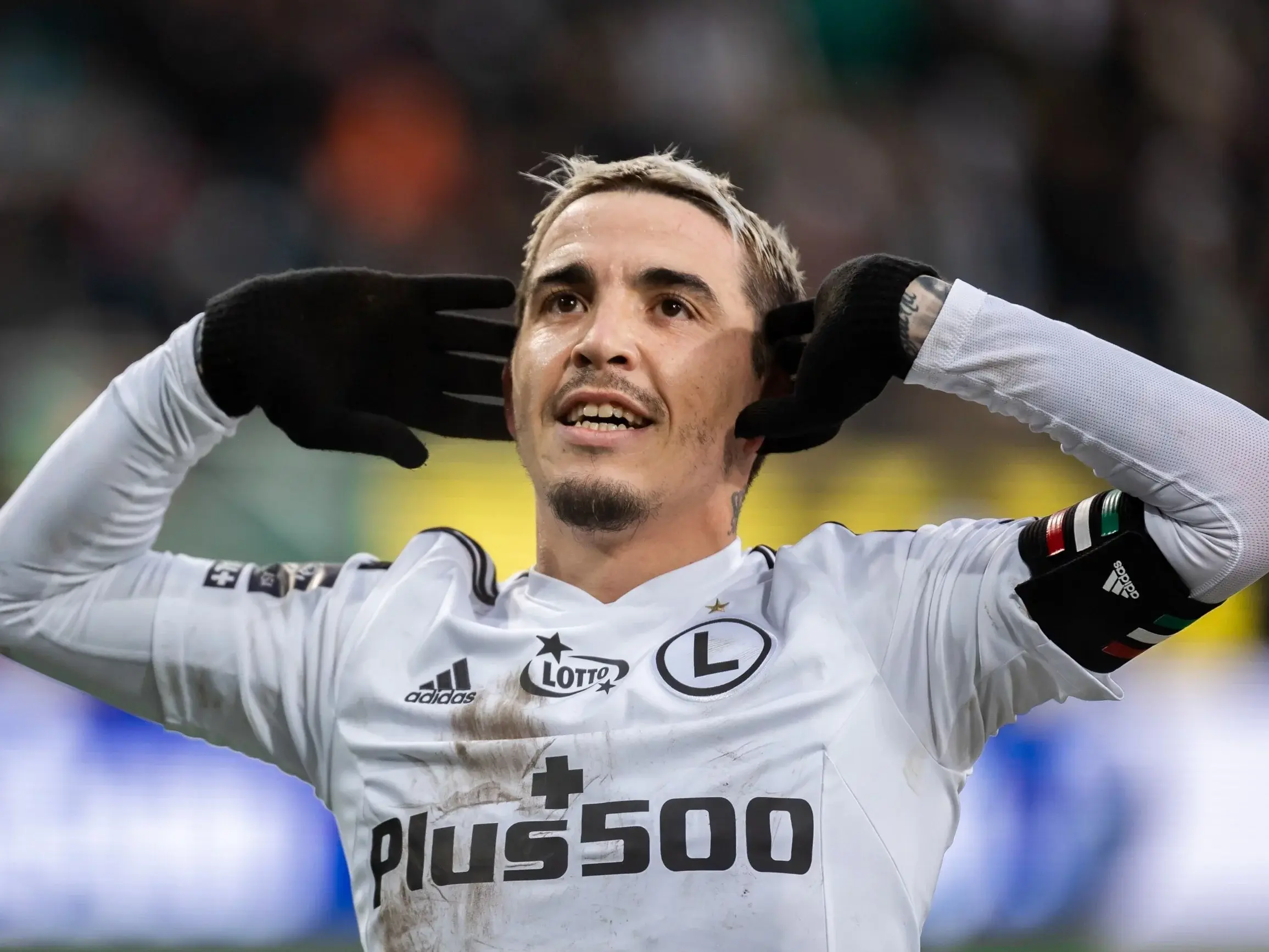 vajroos - W takich meczach brakuje takich asów co cwaniacko przepchną składną akcje

...