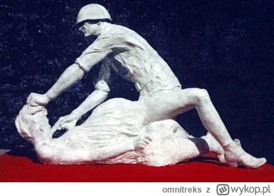 omnitreks - Sprawdźmy.
Prezentuje przed państwem, pomnik radzieckiego czerwonoarmisty...