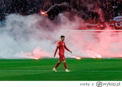 vorky - Dym, race i Robert czego chcieć więcej ( ͡° ͜ʖ ͡°)

#mecz #reprezentacja #pol...