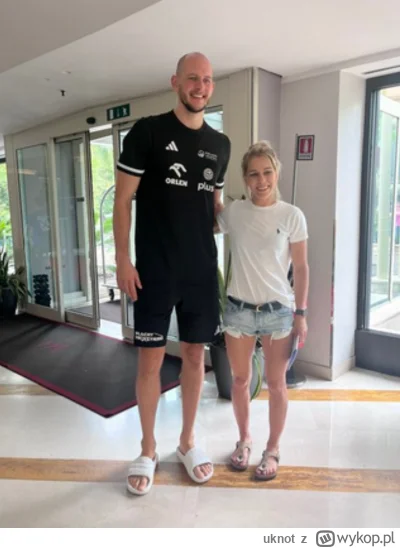 uknot - Taka tam fotka z ciocią 
#paryz2024