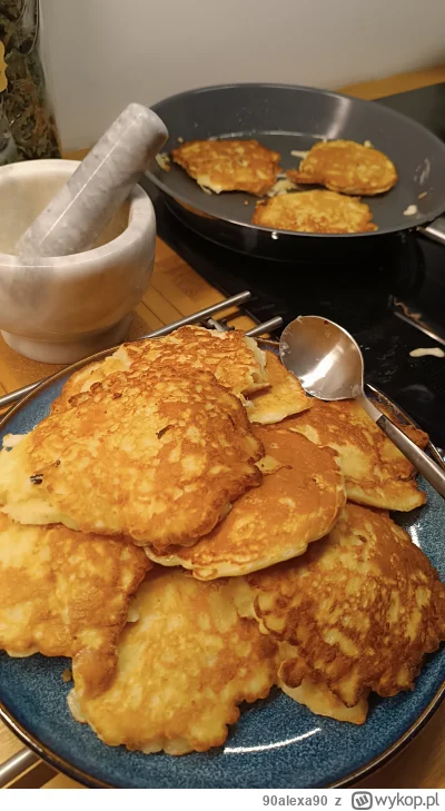 90alexa90 - Racuszki z jabłkami se smażę, a co