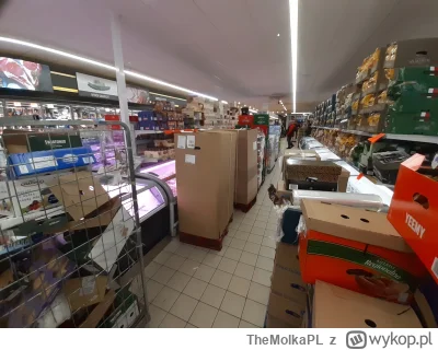 TheMolkaPL - Wczorajsza Biedronka przy ulicy Skoroszewskiej w Warszawie. Dla klientów...