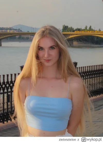 zielonzielon - @rekkin: Jeśli to jest jedno ze zdjec ktorym ona chce sie pochwalić to...