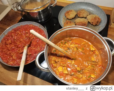 stanley___ - #gotujzwykopem 

Kotlety, spaghetti, gulasz drobiowy z papryką i pieczar...