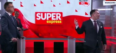 jaroty - #debata 

PROSZEM PANI BO SZYMEK SIE BRZYDKO ODZYWA