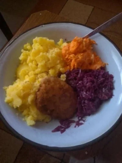 mleko23 - Chłopska strawa 
#przegryw