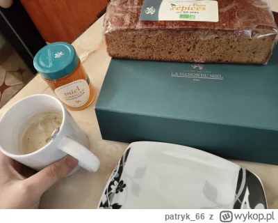 patryk_66 - Chłop se kawkę bez kofeiny zrobił, miodek pomarańczowy i ciasto miodowe d...