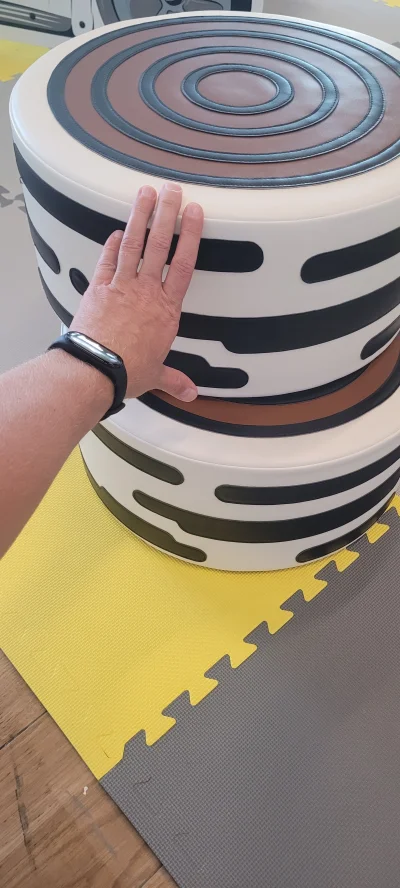 wedkarzyk - Mirki. Olbrzymia prośba. Na Bielanach w Alei Bielany na wewnętrznym placu...