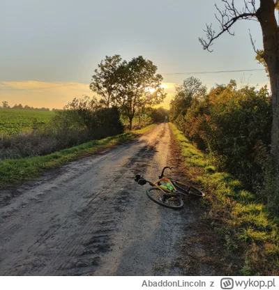 AbaddonLincoln - 615 724 + 10 + 10 + 22 + 24 + 120 + 7 + 14 = 615 931

Nie ma o------...